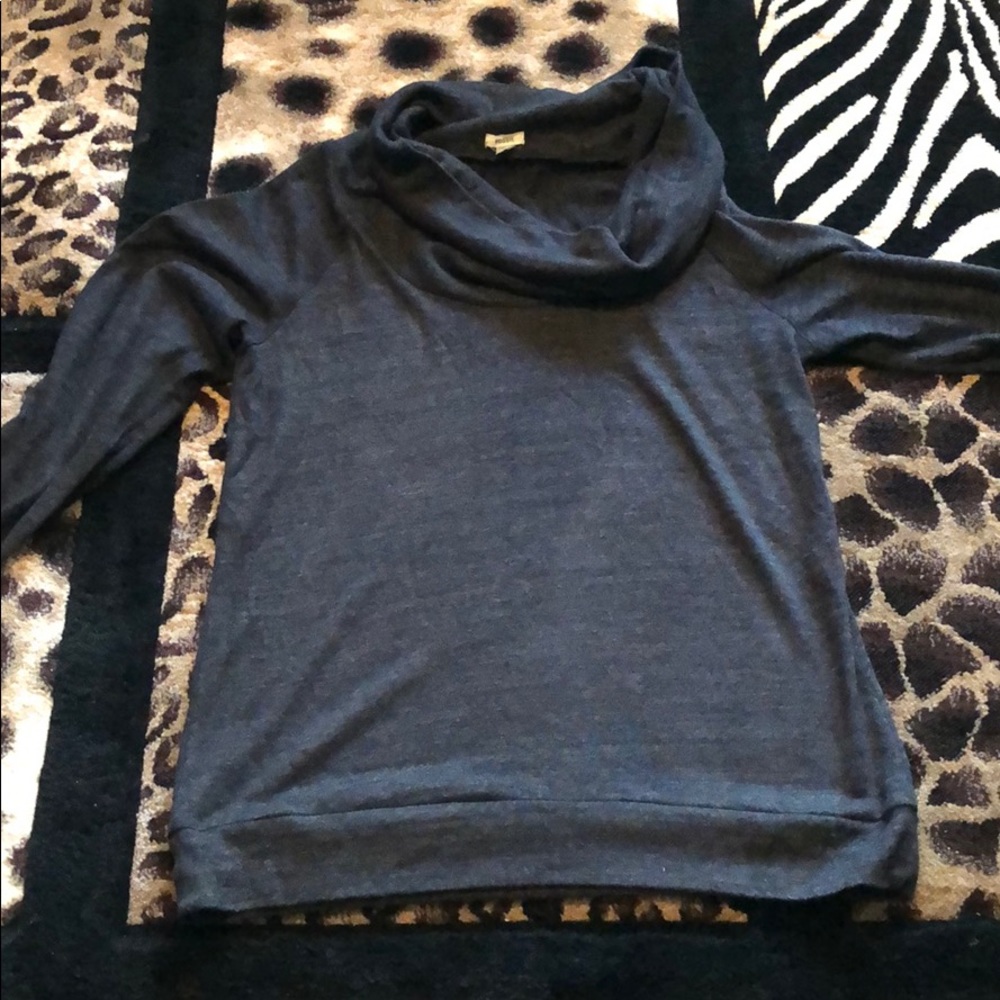 Fossil sweater